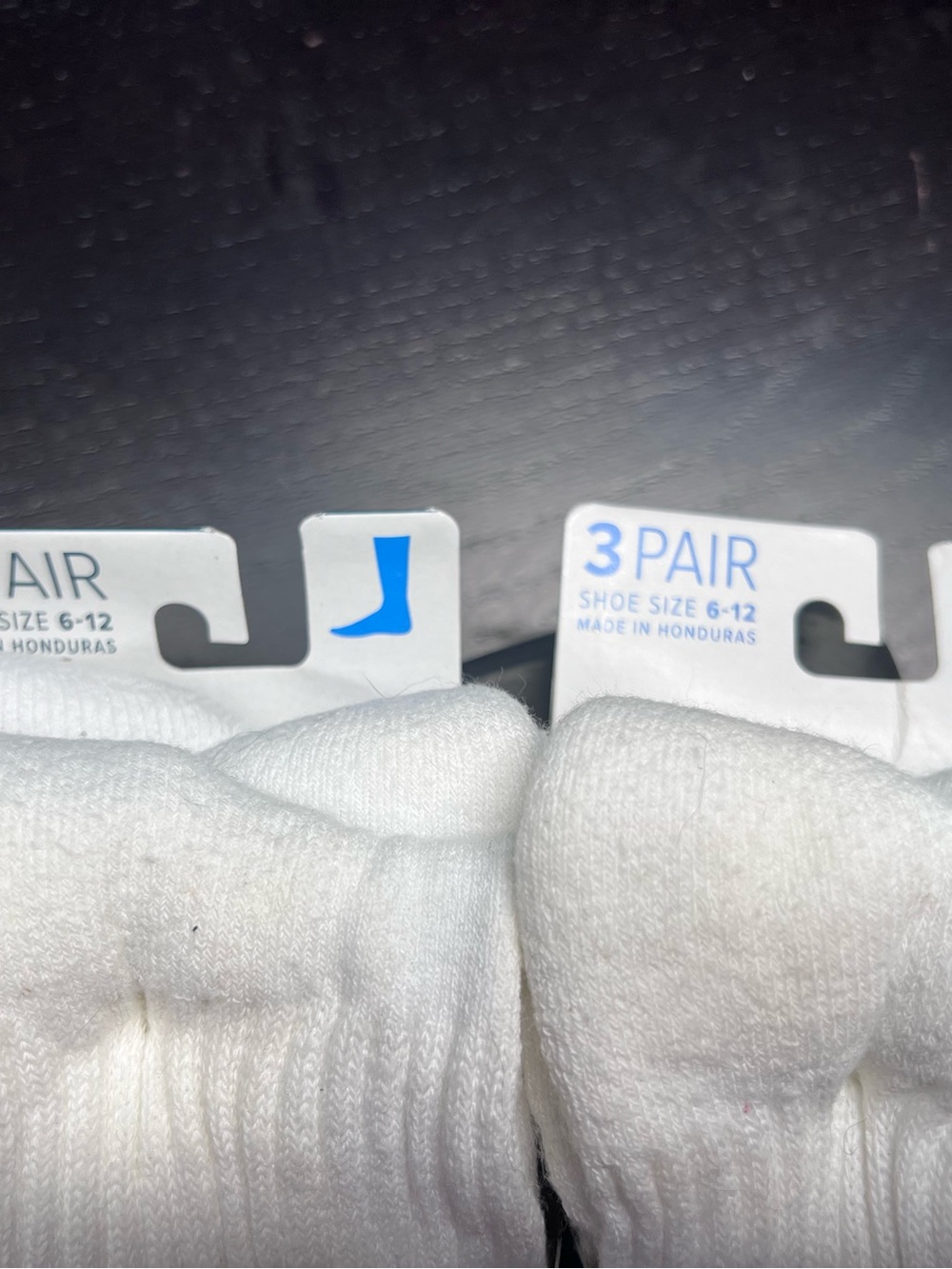 2/$18 ๐ฅ๐ Gildan Men's White Cotton Blend Crew Socks | 2 - 2 Pack | 6474 - Picture 3 of 5